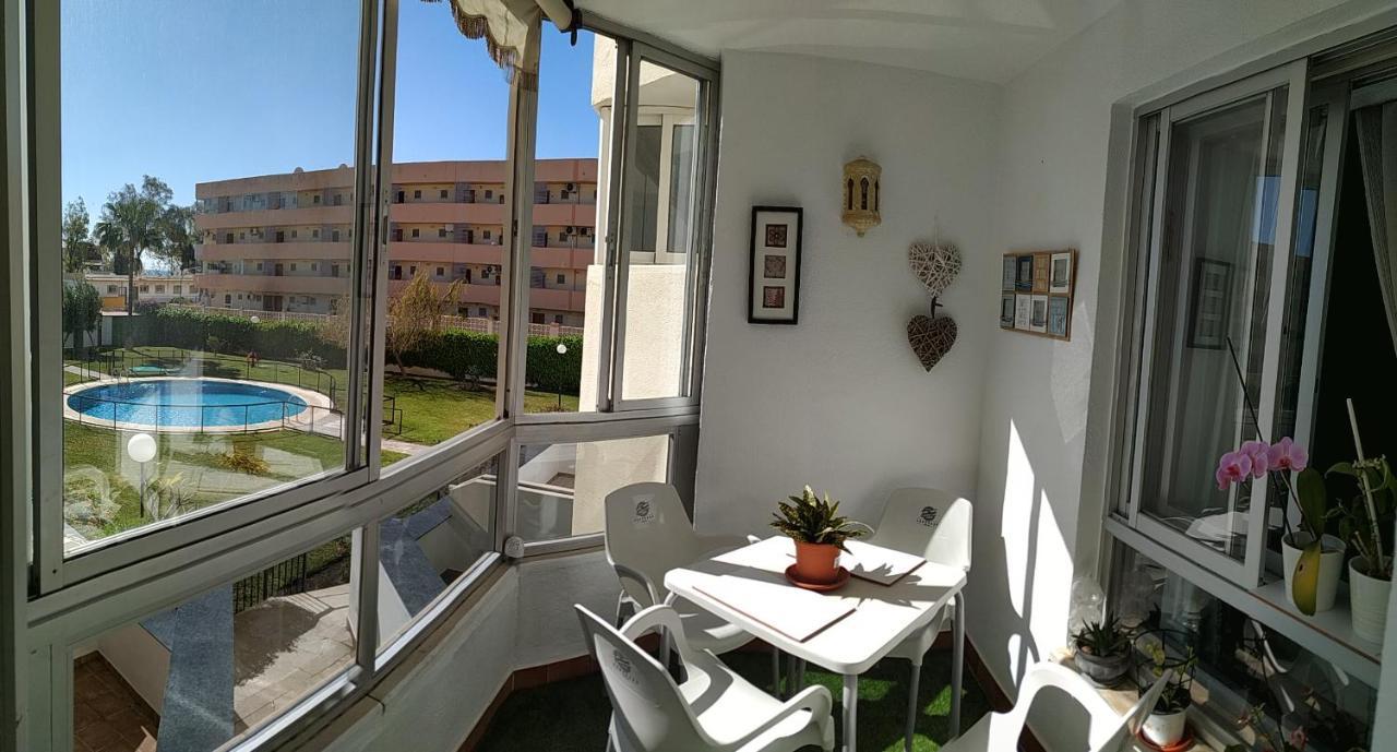 Lovely Apartment In Torremolinos Views Of The Sea, Pool, Terrace, Sofa Bed And Fully Equipped Kitchen Extérieur photo