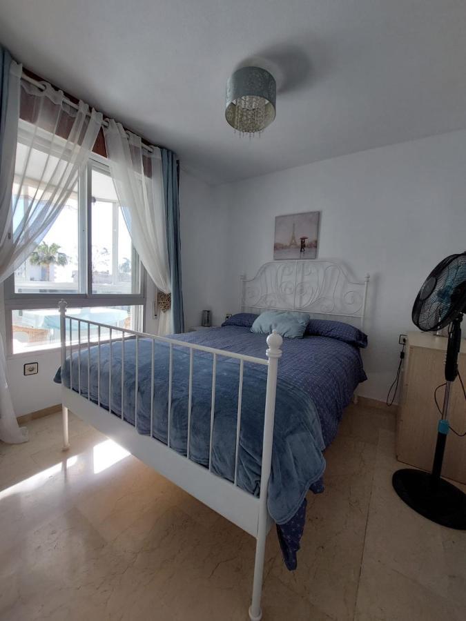 Lovely Apartment In Torremolinos Views Of The Sea, Pool, Terrace, Sofa Bed And Fully Equipped Kitchen Extérieur photo