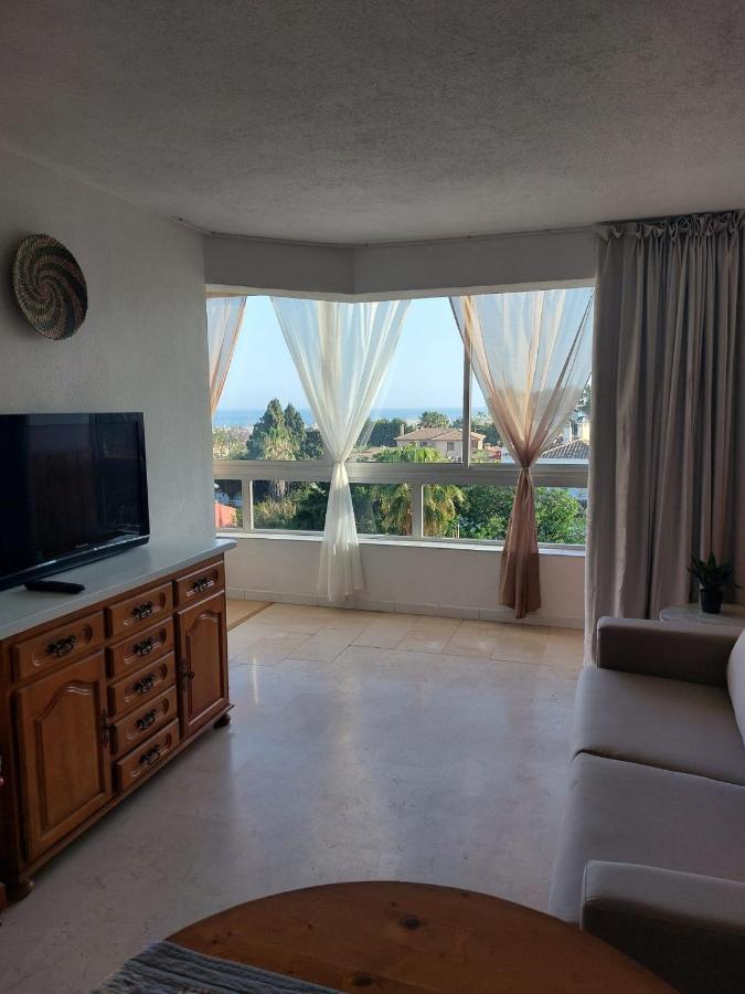 Lovely Apartment In Torremolinos Views Of The Sea, Pool, Terrace, Sofa Bed And Fully Equipped Kitchen Extérieur photo